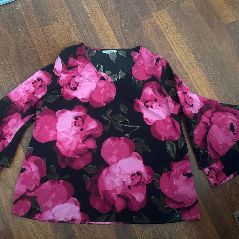 Nygard Flowered blouse  women’s  size L